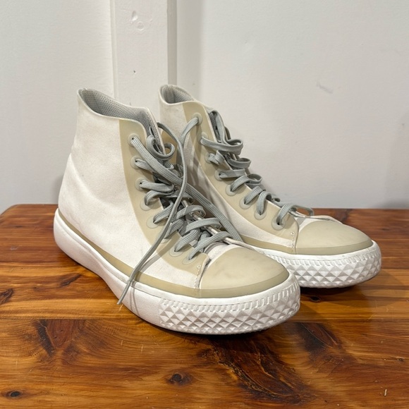 Converse High All Star Beige Two Toned Hi Top Sneakers - Picture 1 of 7